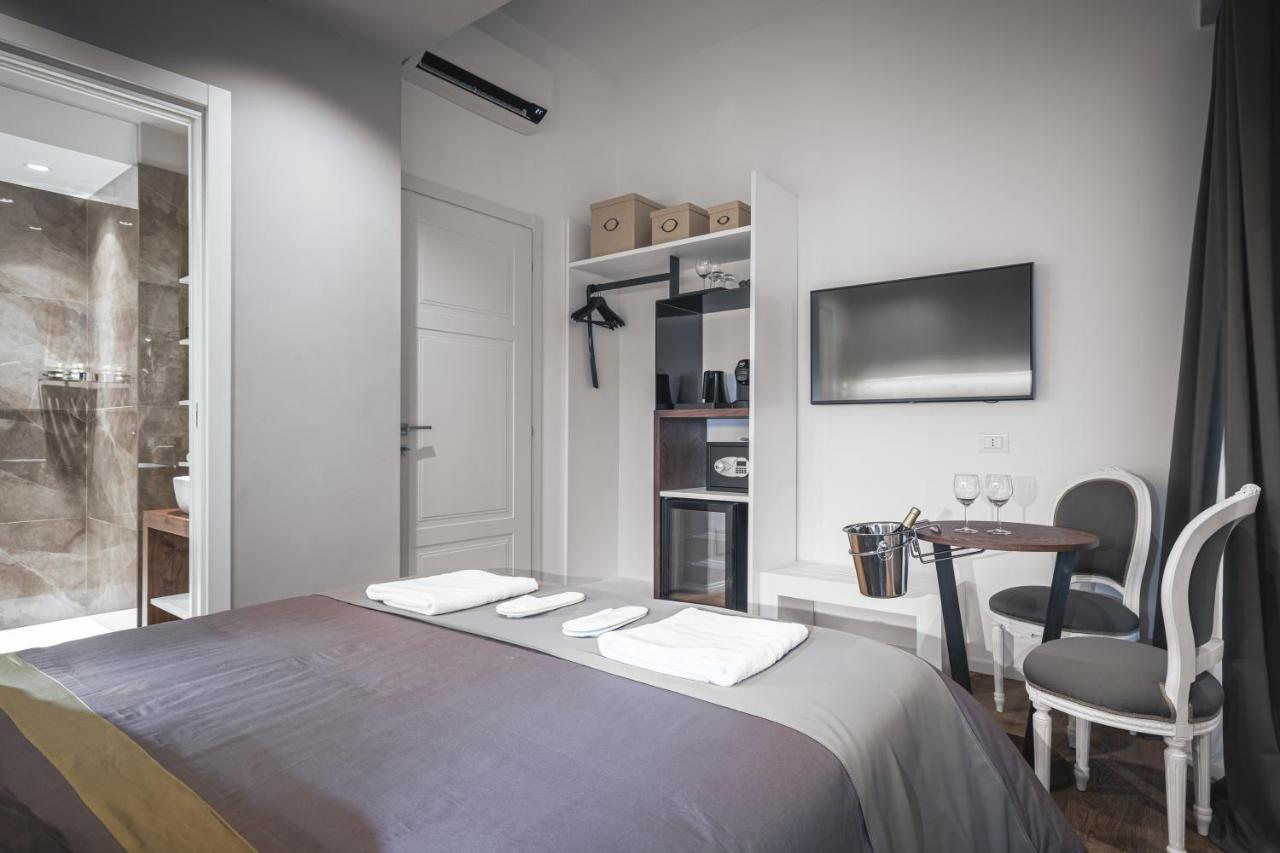 Residenze Chamur- Grattacielo パレルモ エクステリア 写真