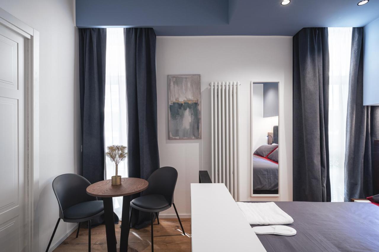 Residenze Chamur- Grattacielo パレルモ エクステリア 写真