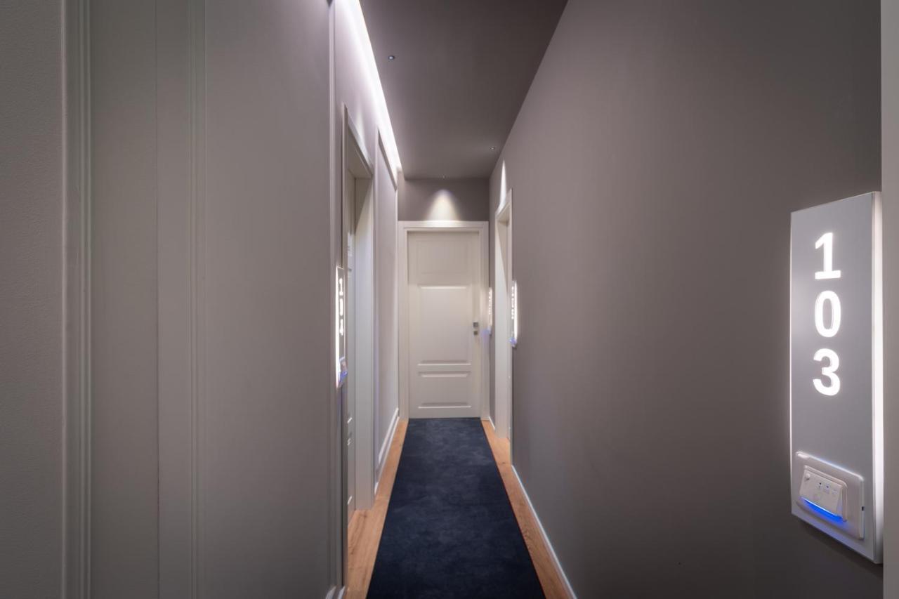Residenze Chamur- Grattacielo パレルモ エクステリア 写真